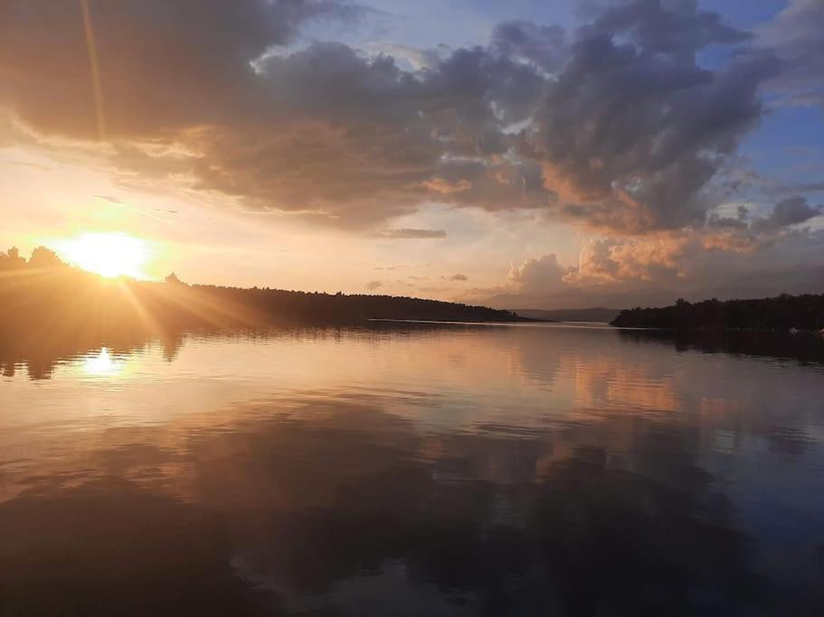 Mystica - Charming Studio Apartment On The Beach Kruševo Екстериор снимка
